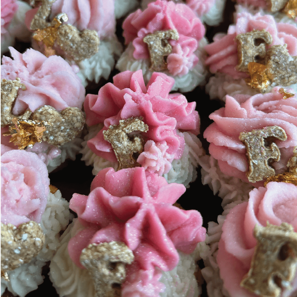 Colt's Woof Mini-Pupcakes for dogs (image 3 of 6)